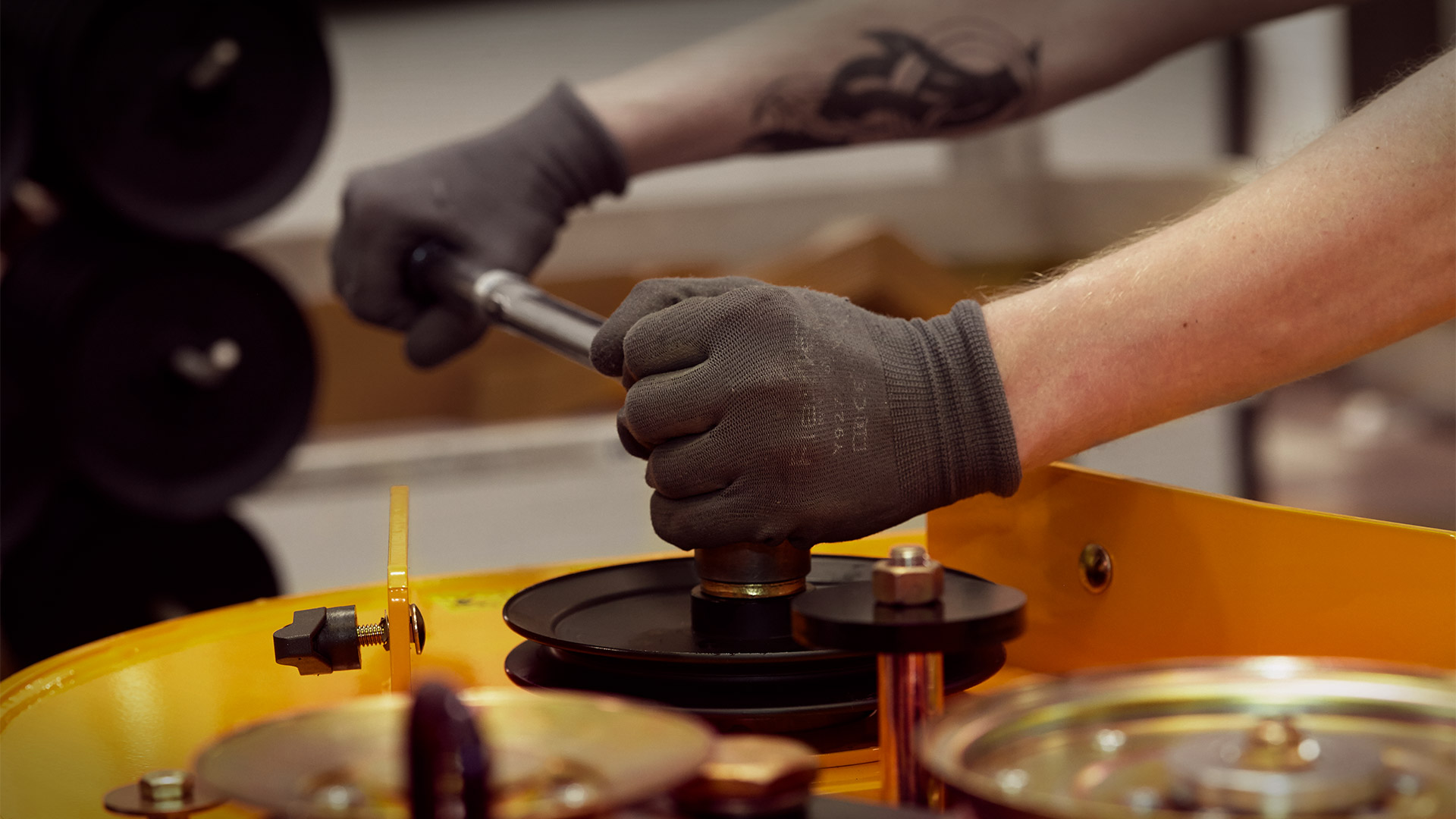 worker welding